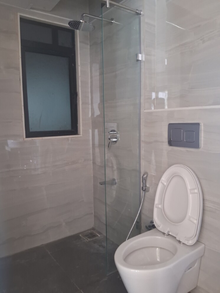 Bathroom, dosti-eastern-bay 2 Bedroom 666 Sq.Ft. Apartment In Wadala Mumbai 7947080