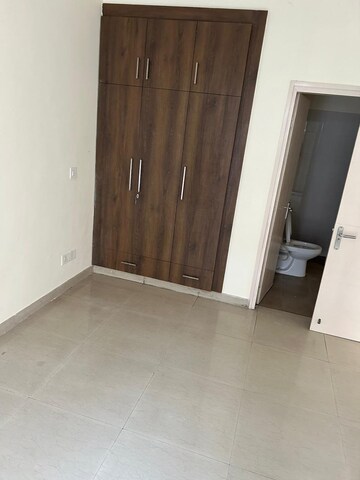 Room in 4 BHK Apartment at Tulip Purple, Sector 69 – for Rent