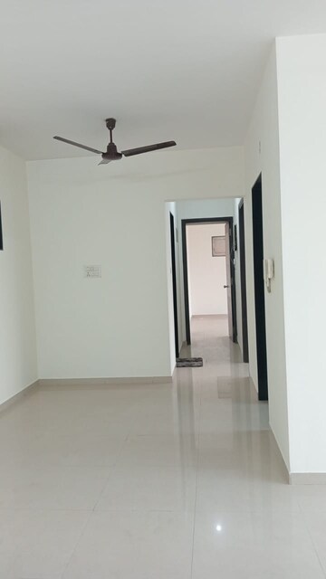  2 BHK Apartment at Lokhandwala Spring Grove, Kandivali East – for Sale