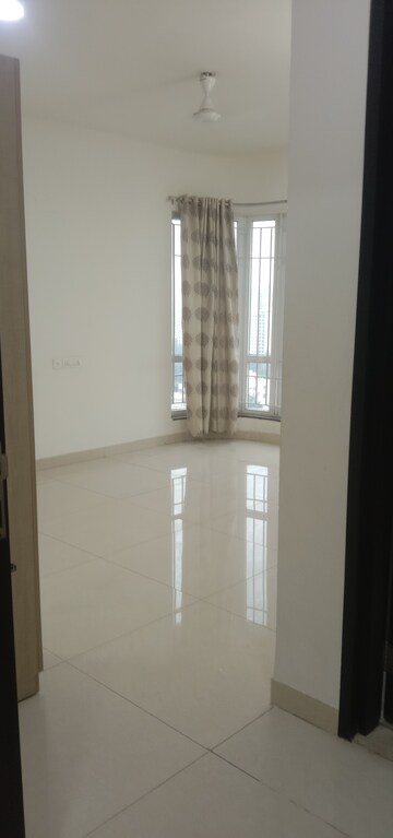 Room in 4 BHK Apartment at Brigade Caladium, Hebbal – for Rent