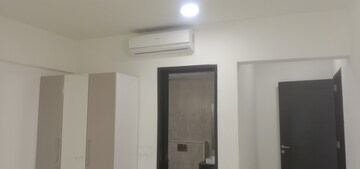 Room in 4 BHK Apartment at Brigade Caladium, Hebbal – for Rent