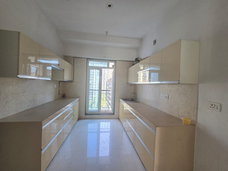 Kitchen, lodha-splendora 3 Bedroom 1167 Sq.Ft. Apartment In Ghodbunder Road Thane 7947204