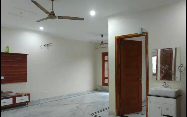 Room, aerocity 2 Bedroom 1000 Sq.Ft. Villa In Aerocity Mohali 7947220