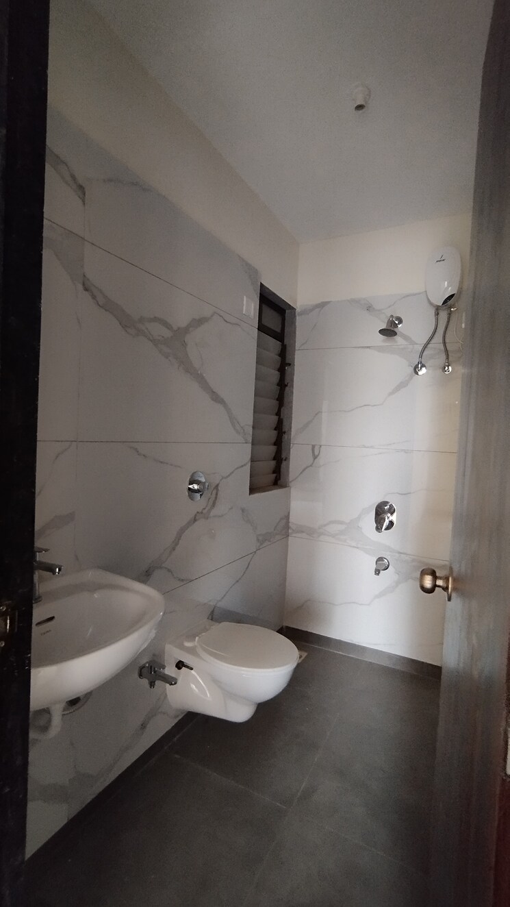 Bathroom, raunak-city-sector-4-d4 1 Bedroom 700 Sq.Ft. Apartment In Kalyan West Thane 7947256