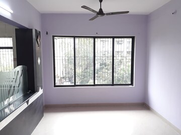 Room in 2 BHK Apartment at Lokpuram Shehnai CHS, Vasant Vihar – for Rent