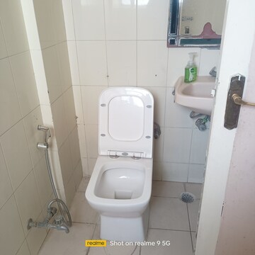 Bathroom in 2 BHK Apartment at Maple Heights, Sector 43 – for Rent