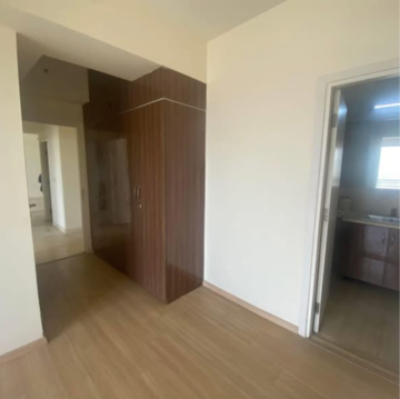 Room in 3 BHK Apartment at DLF Regal Towers, Sector 90 – for Rent