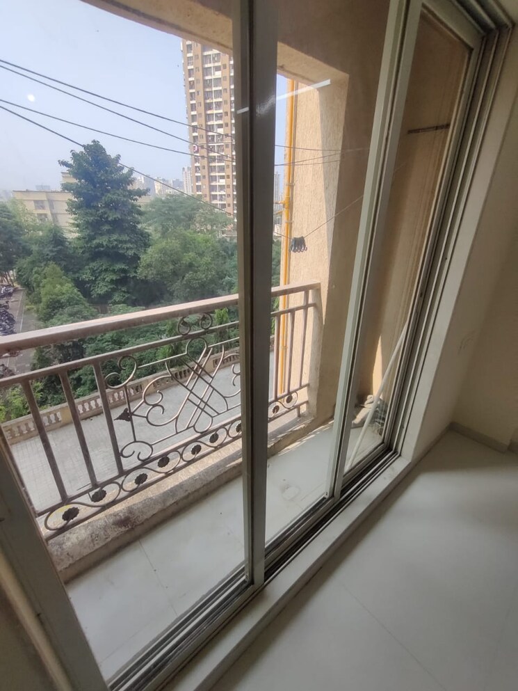 Balcony, rosa-oasis 1 Bedroom 430 Sq.Ft. Apartment In Ghodbunder Road Thane 7947571