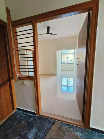 Room in 1 BHK Apartment at Hsr Layout – for Rent