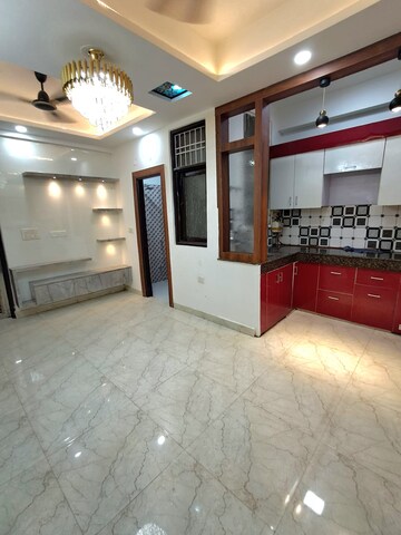 Parking in 4 BHK Builder Floor at Cosmic Italia, Vasundhara Sector 5 – for Sale