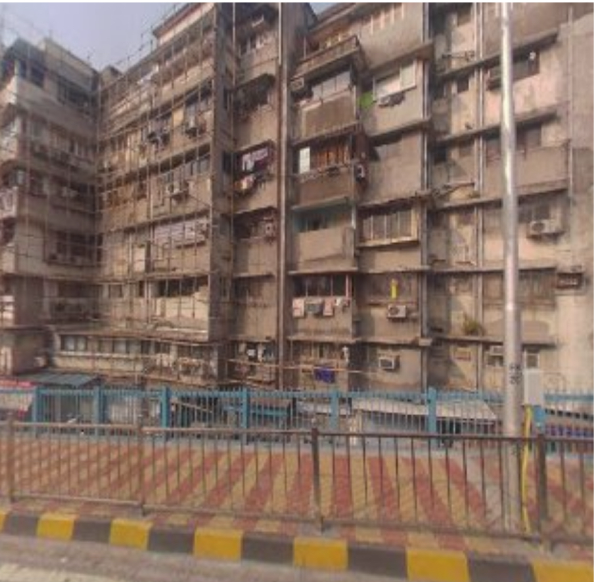 3 BHK Apartment For Sale in Navyug Mansion