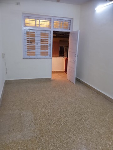 Room in 1 BHK Apartment at Chembur Gaothan, Chembur – for Rent