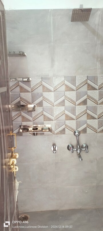 Bathroom in 2 BHK Independent House at Iim Road – for Rent
