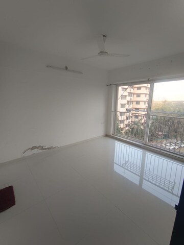 Room in 2 BHK Apartment at Jay Le Jardin, Chembur – for Rent