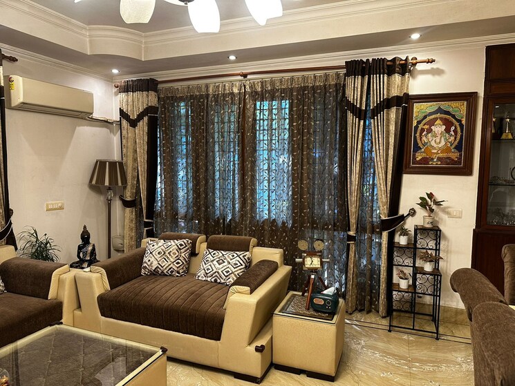 Master Bedroom, sarvodaya enclave 3 Bedroom 200 Sq.Yd. Builder Floor In Sarvodaya Enclave Delhi 7947872