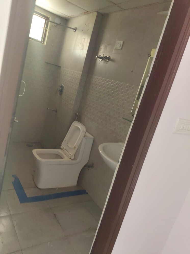 Master Bedroom, umang-winter-hills-dwarka-mor 3 Bedroom 2400 Sq.Ft. Apartment In Dwarka Mor Delhi 7947981