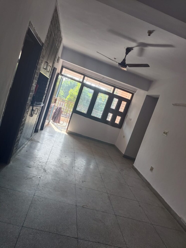 Balcony, umang-winter-hills-dwarka-mor 3 Bedroom 2400 Sq.Ft. Apartment In Dwarka Mor Delhi 7947981