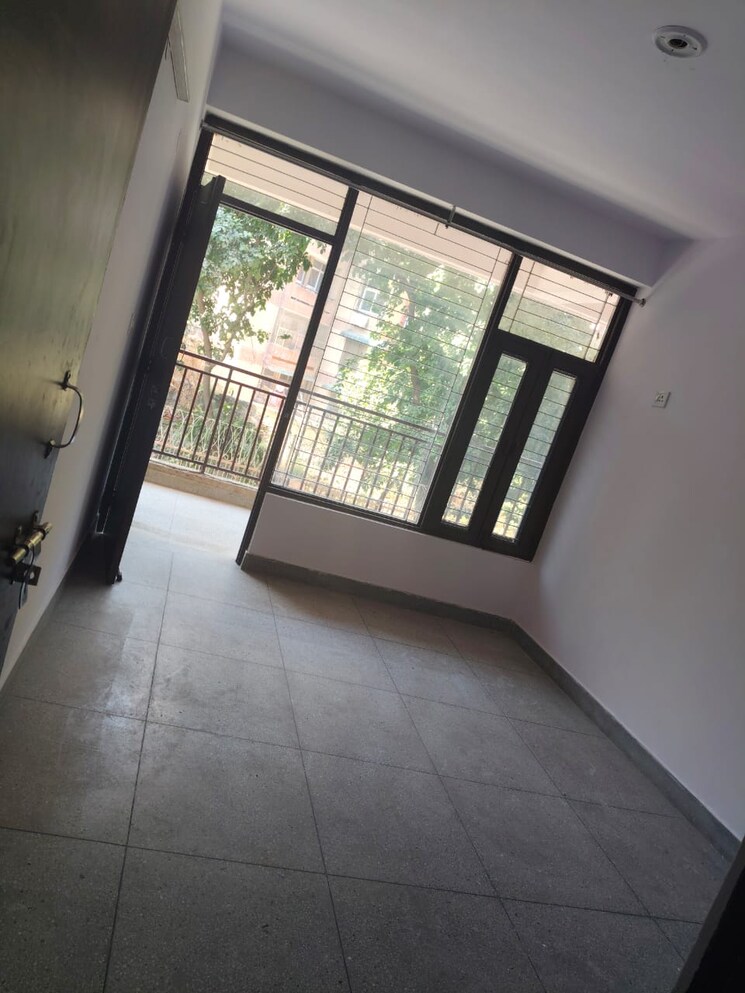 Master Bedroom, umang-winter-hills-dwarka-mor 3 Bedroom 2400 Sq.Ft. Apartment In Dwarka Mor Delhi 7947981