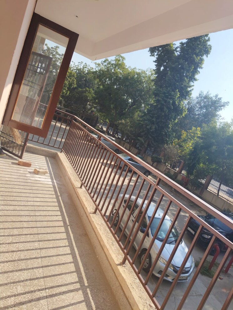 Balcony, umang-winter-hills-dwarka-mor 3 Bedroom 2400 Sq.Ft. Apartment In Dwarka Mor Delhi 7947981