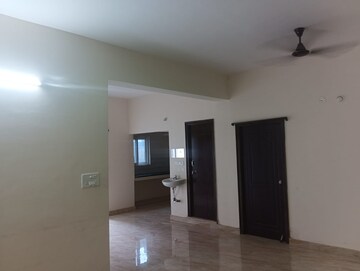 Room in 2 BHK Apartment at Manikonda – for Rent