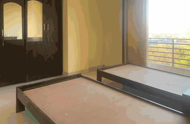 Room, anand nagar Pg For Girls In Anand Nagar 7947864