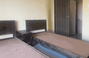 Room in  Pg at Anand Nagar – for Rent