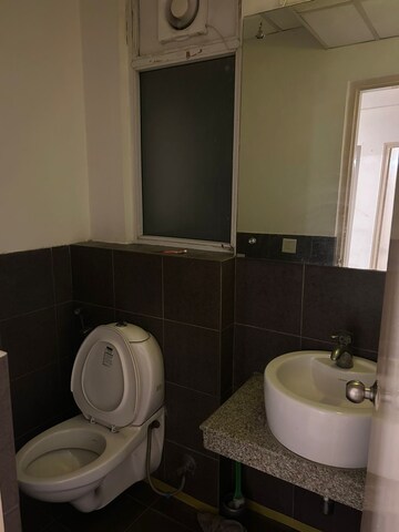 Bathroom in 3 BHK Apartment at Ardee City Palm Grove Heights, Sector 52 – for Rent