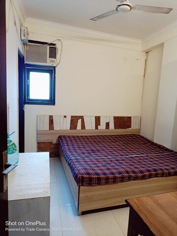 Bedroom in 2 BHK Apartment at Chattarpur – for Rent