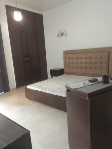 Master Bedroom in 6+ BHK Villa at New Friends Colony – for Sale