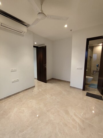 1 BHK Apartment For Rent in Hiranandani Regent Hill, Powai
