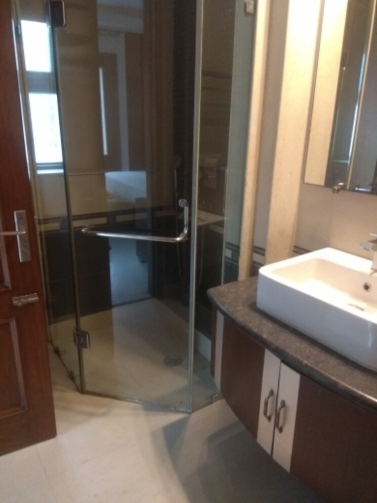 Master Bedroom, new friends colony 6+ Bedroom 500 Sq.Yd. Villa In New Friends Colony Delhi 7948210