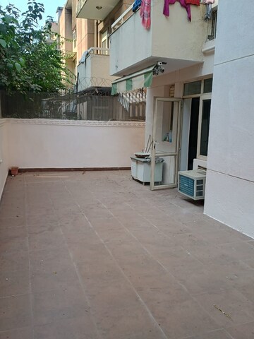 Balcony in 3 BHK Apartment at Jalvayu Towers, Sector 56 – for Rent