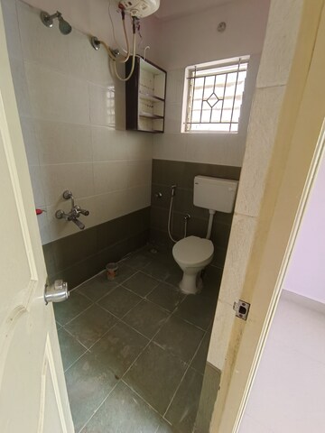 Master Bedroom in 2 BHK Apartment at Jp Nagar – for Rent