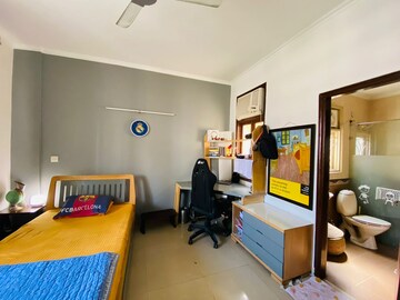 3 BHK Builder Floor For Sale in Central Park The Orchard, Sohna Sector 33