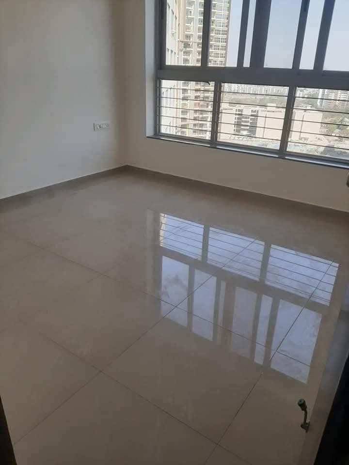 2 BHK + Servant Room Apartment For Sale in Amanora Future Towers