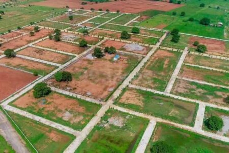 Garden, bongloor  200 Sq.Yd. Plot In Bongloor Hyderabad 7948483