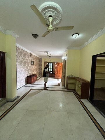 Living Room in 4 BHK Independent House at Hsr Layout – for Rent