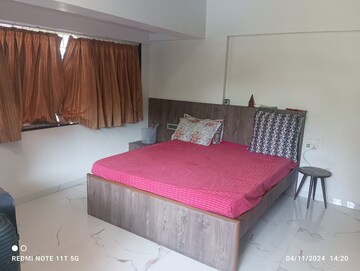 Master Bedroom in 3 BHK Apartment at Vrindavan CHS Sion, Sion East – for Rent