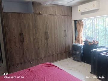 Bedroom in 3 BHK Apartment at Vrindavan CHS Sion, Sion East – for Rent