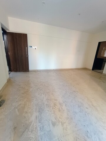 Room in 2 BHK Apartment at Krishna Heritage Chembur, Chembur – for Rent