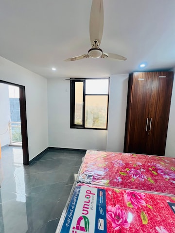 Bedroom in 1 BHK Builder Floor at Saket – for Rent