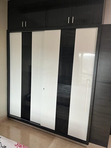 Furnished Amenities in 2.5 BHK Apartment at DB Orchid Woods, Goregaon East – for Rent