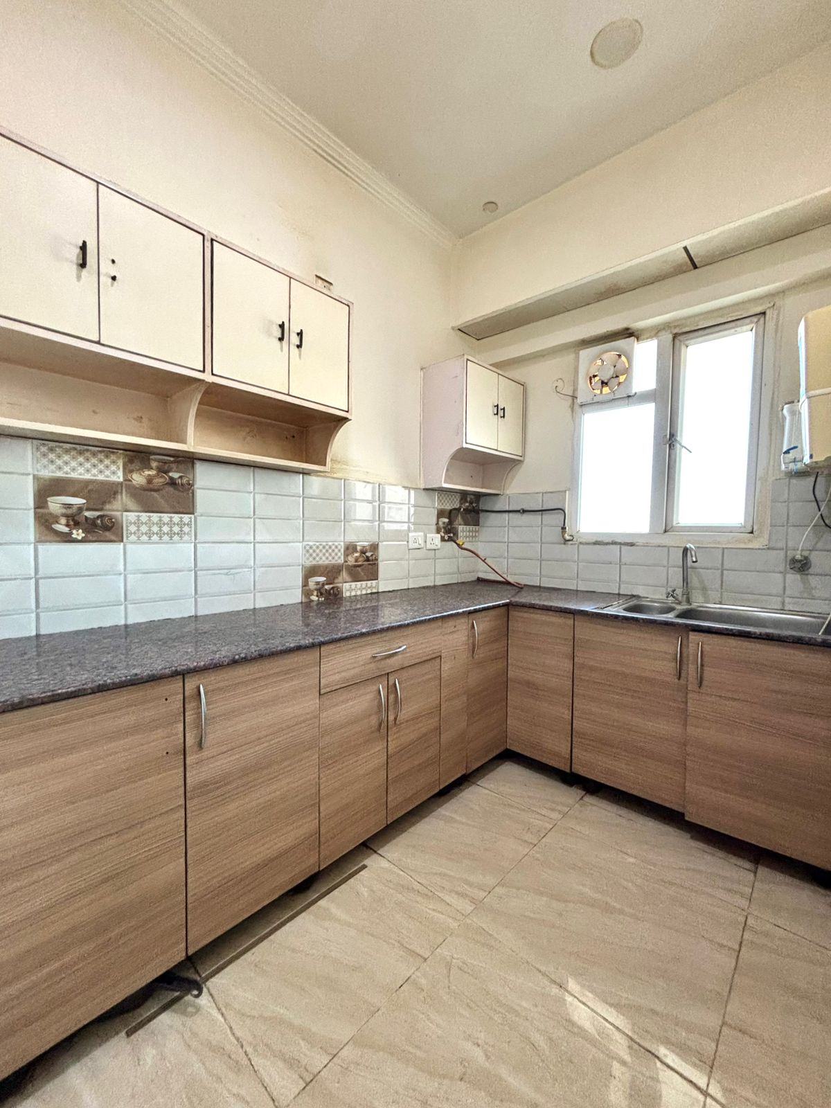 2 BHK Apartment For Sale in Nimbus The Hyde park