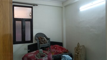 Room in 2 BHK Builder Floor at Vaishali Sector 6 – for Rent