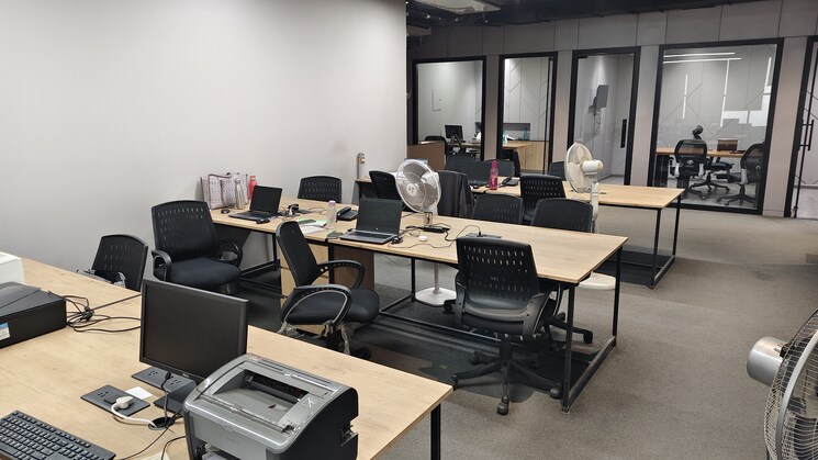 Team Area, janakpuri Commercial Office Space 2000 Sq.Ft. In Janakpuri Delhi 7949429