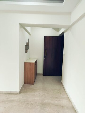 Room in 3 BHK Apartment at Spenta Alta Vista, Chembur – for Rent