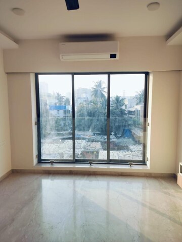 Room in 3 BHK Apartment at Spenta Alta Vista, Chembur – for Rent