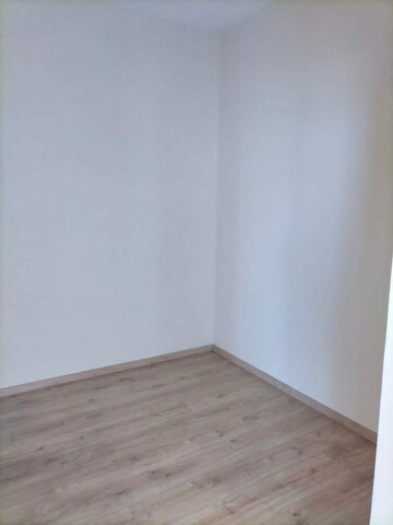 Room in 3 BHK Apartment at Experion Windchants, Sector 112 – for Sale