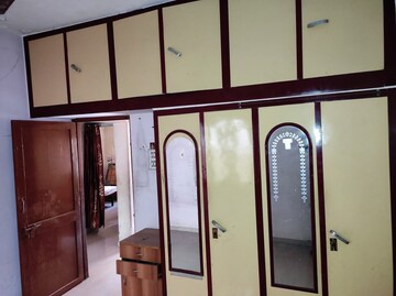 Furnished Amenities in 6 BHK Independent House at Laxmipura – for Sale