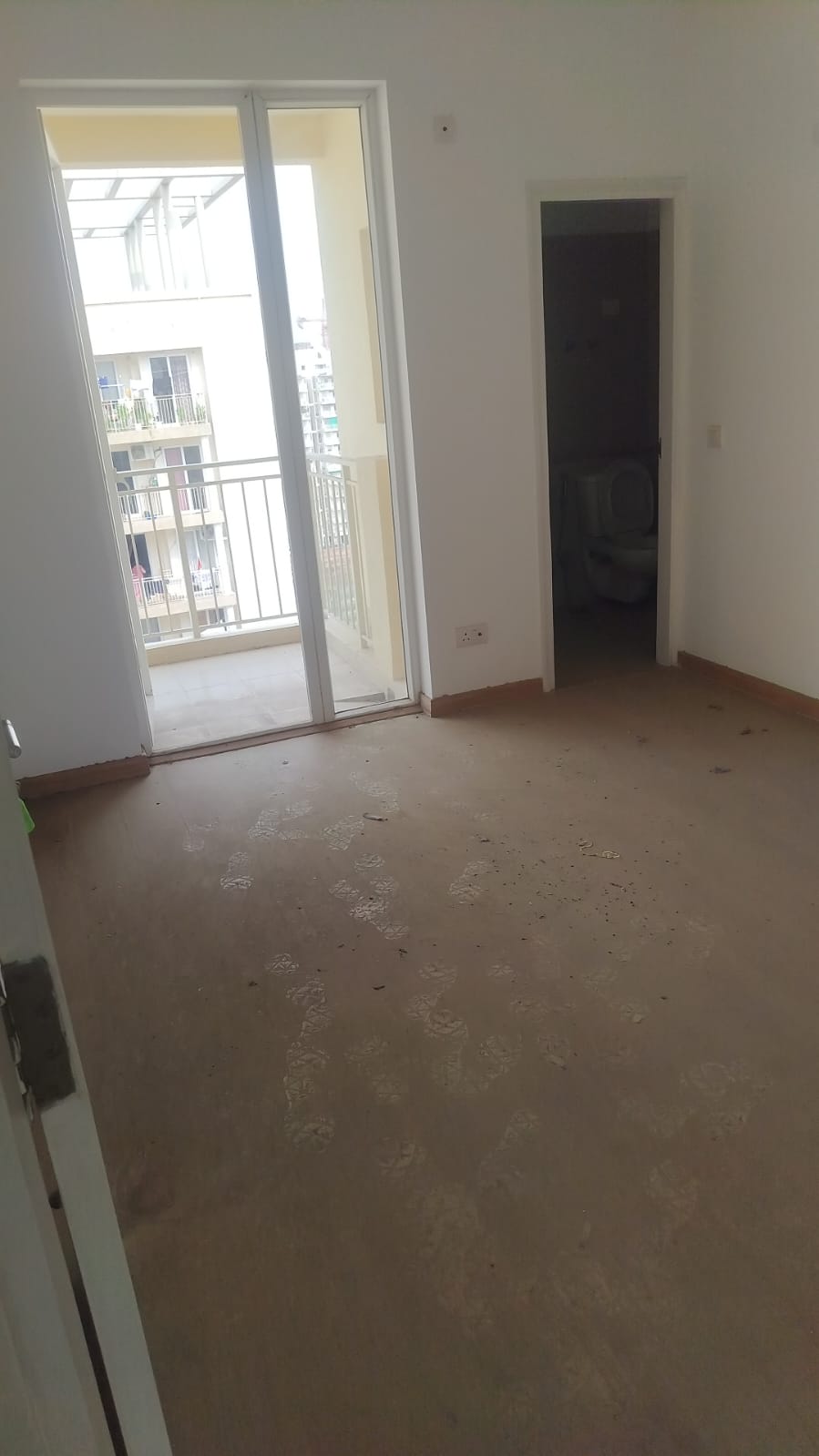 3 BHK + Servant Room Apartment For Sale in Emaar Gurgaon Greens